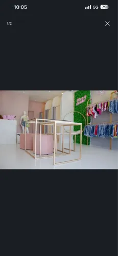 Mesa metalon pra centro de loja 