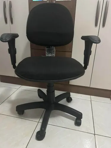 Cadeira de Escritorio Executiva reforçada