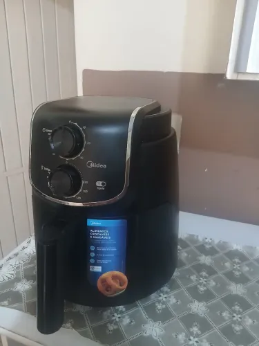 Air Fryer Midea 4L - Vendo ou troco por Micro-ondas