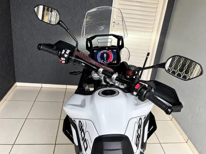Triumph Tiger 900 GT - Único Dono, Baixa KM, Impecável
