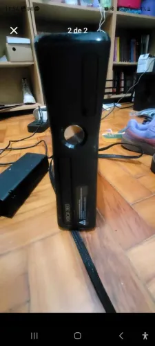 Xbox 360 S 4 GB desbloqueado LT + Kinect,, sem controles