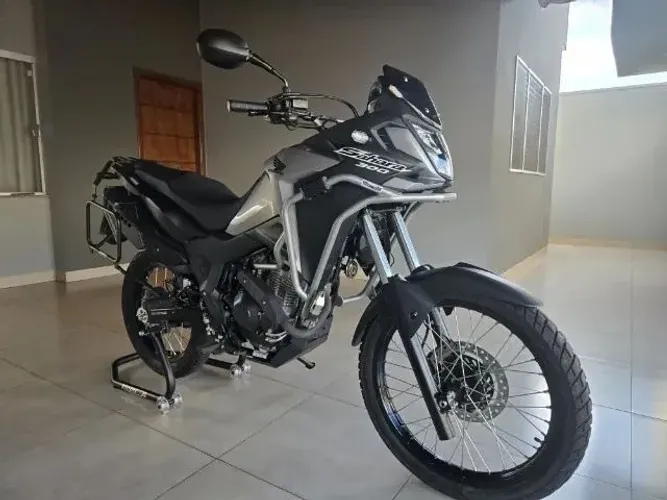 XRE 300 Sahara abs