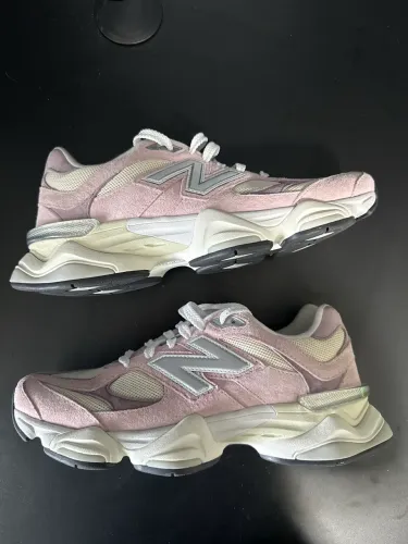New balance 9060 novo nunca usado (apenas com sujeira forro interno calcanhar) 41