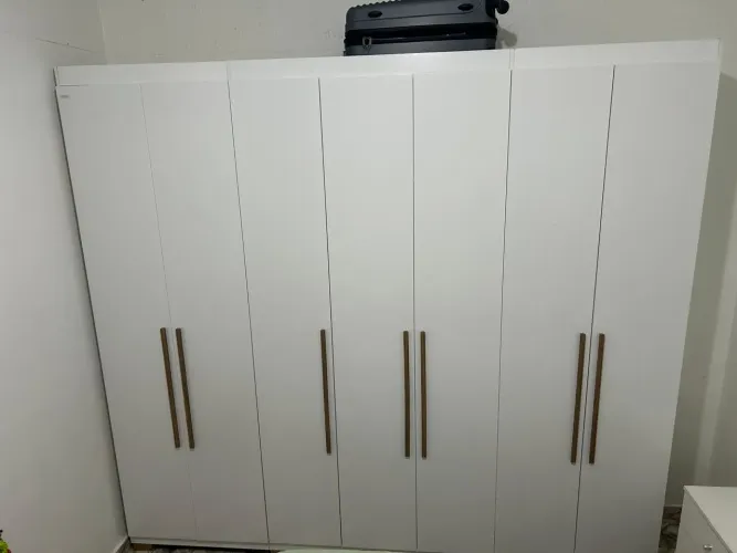 VENDO GUARDA-ROUPA CASAL SEMINOVO 
