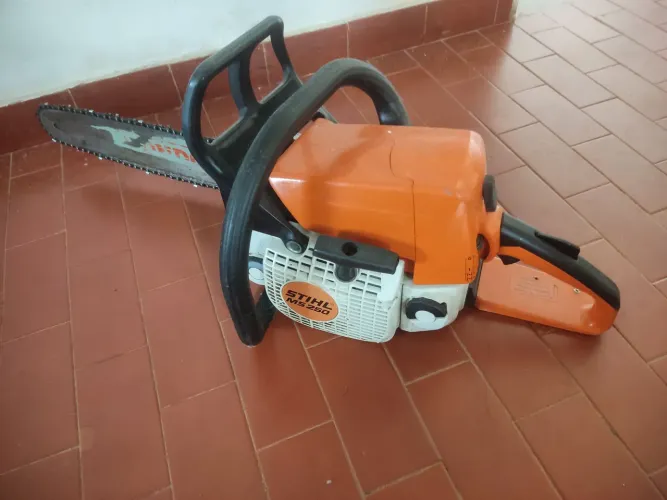 Vende motoserra Stihl Ms 250 