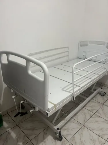 Cama hospitalar