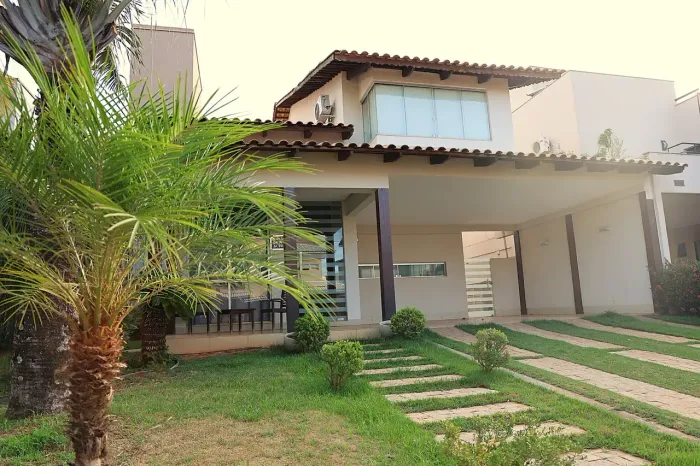 SOBRADO NO JARDINS FLORENÇA | 434m² DE TERRENO | CINEMA PRIVATIVO | PISCINA | 3 SUÍTES