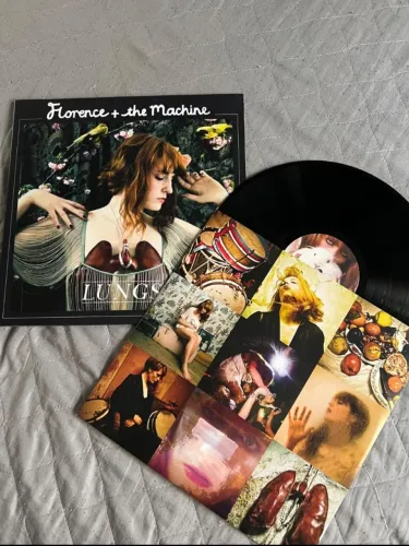 FLORENCE + THE MACHINE - Lungs [Disco de Vinil]<br>Lungs [Disco de Vinil]