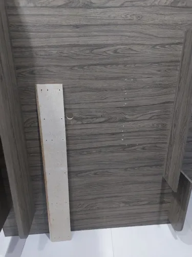 Vendo Reck de televisão 1,80 de largura por 1,50 de altura. Na cor mogno