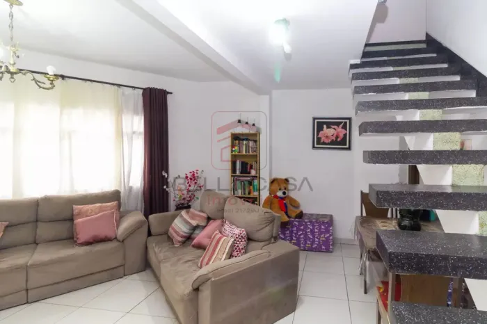 Sobrado à venda na Vila Prudente - 94m2- 3 dormitórios- 1 banheiro- 1 vaga de garagem
