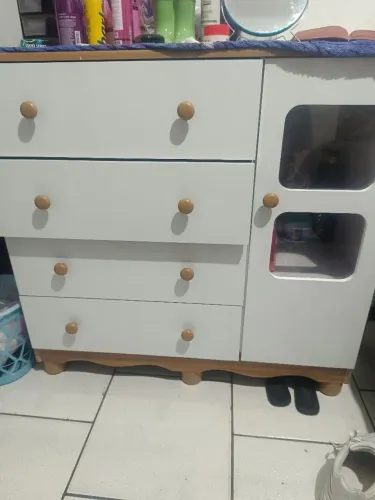 Cômoda em excelente estado