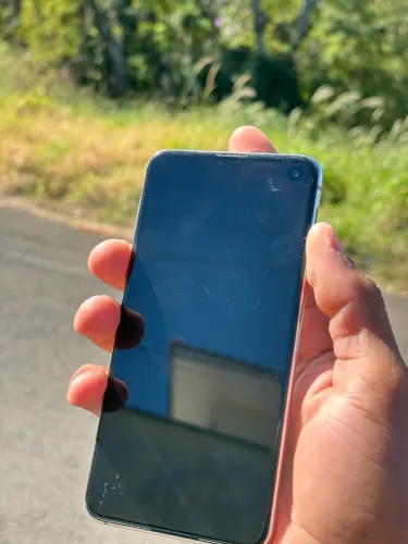 Samsung Galaxy S10e