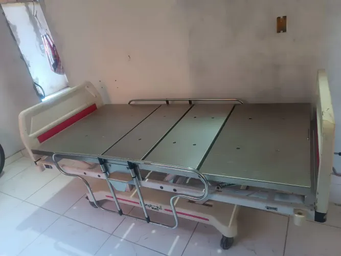 Cama hospitalar