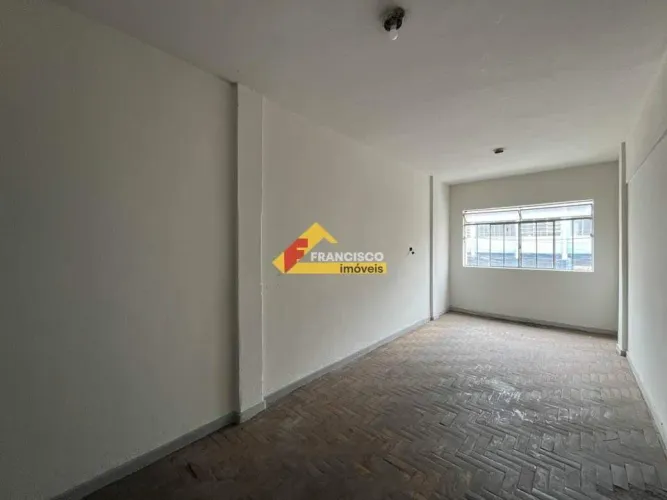 Apartamento localizado no bairro Centro