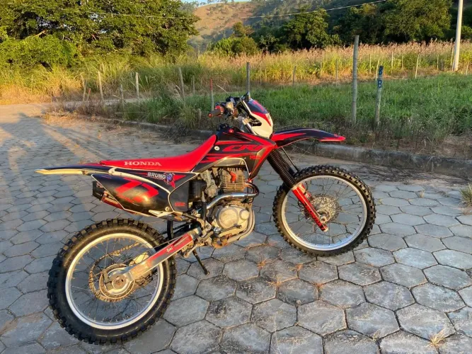 Vendo CRF 230 ANO 2018/2019 motor preparado 240cc