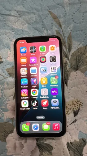 iPhone top