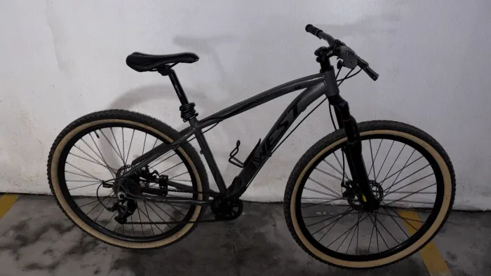 Bicicleta aro 29 WEST