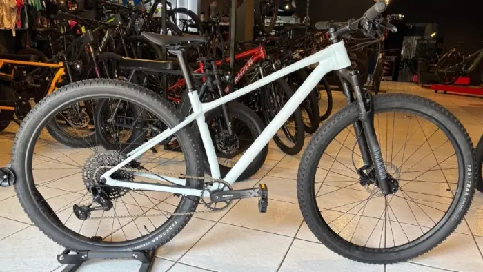 Bicicleta Chisel Hardtail Nova Tamanho M.