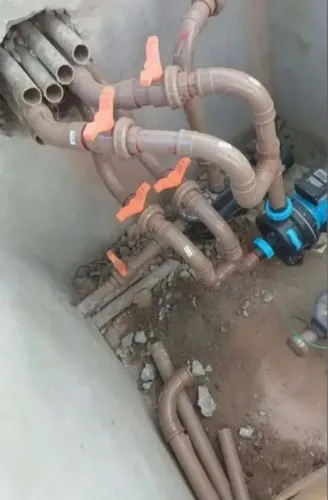 encanador bombeiro hidraulicoCaixa d'água aquecedor bombas tubos conexões projetos gato