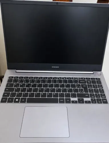 Notebook Samsung, ótimo desempenho, bonito e conservado! Excelente R$ 1900,00
