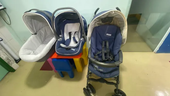 CARRINHO DE BEBÊ ÓTIMO ESTADO