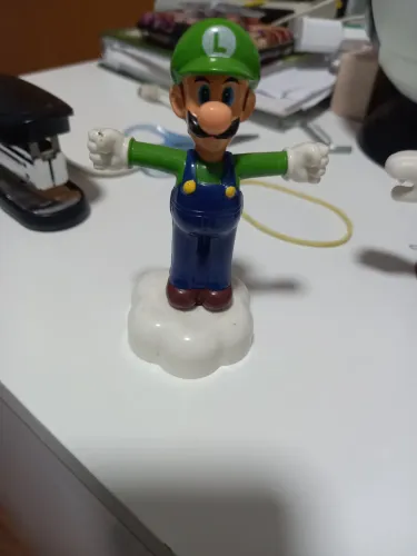 BONECO LUIGI MAC DONALDS 