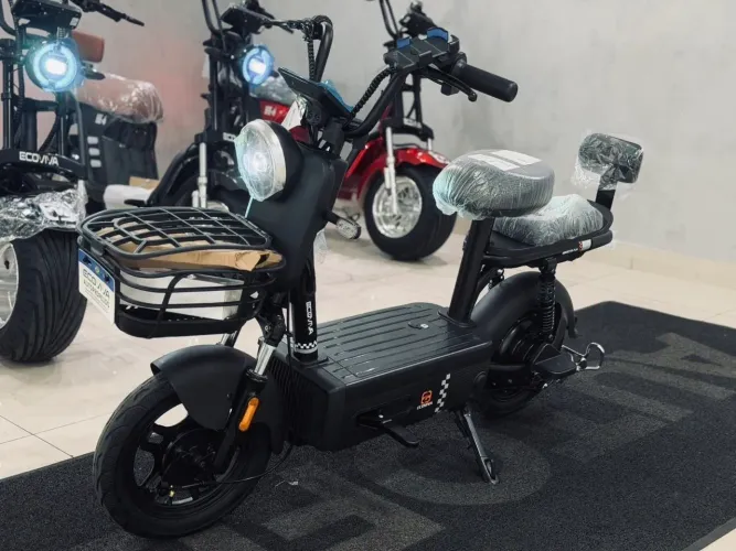 Scooter Elétrica JE-8b
