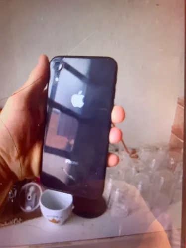 IPHONE XR!!,128gb, câmeras ok, Face ID ok, entradas ok, somente um trinco na parte de trás