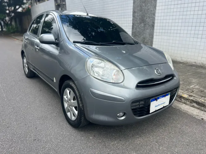 Nissan March S 1.0 16V Flex Fuel 5P 2013