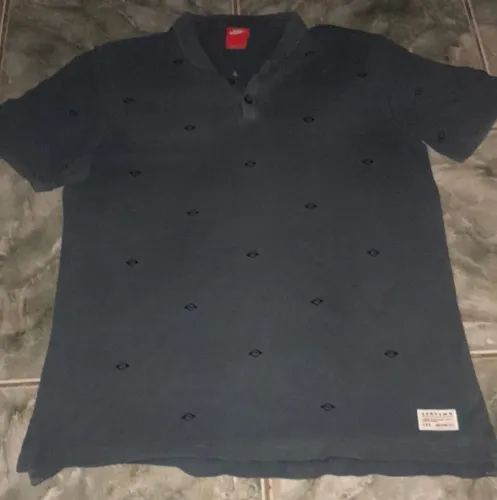 Camiseta da NIKE em ótimas condições masculina 