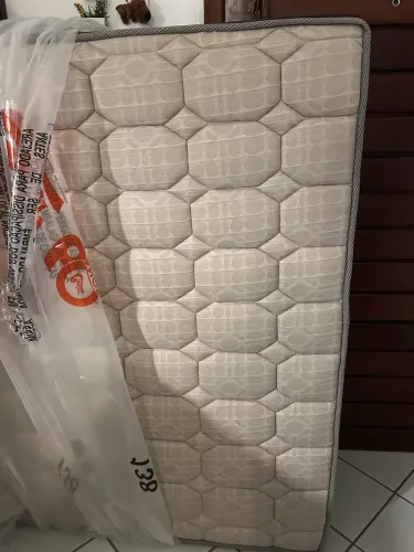 Colchão Ortobom pro saúde super novo com um preço imperdível!!