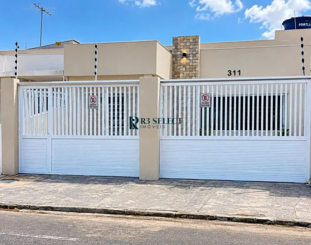 Vendo Casa 3 Quartos | 195m² | Pajucara