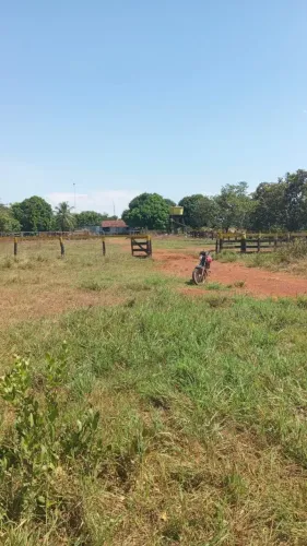 Fazenda para venda de 98 alqueires, 40 km de Itacaiu
