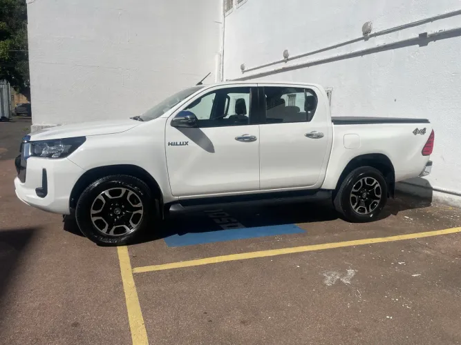 Toyota Hilux CD SRV 4X4 2.8 TDI Diesel Aut. 2021