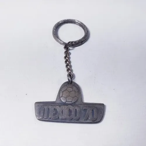 Antigo chaveiro em metal futebol copa do México anos 1970
