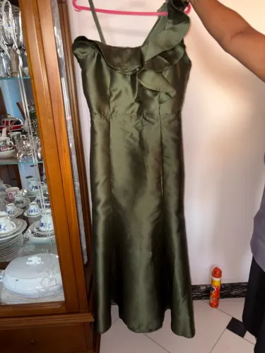 Vestido de festa formal verde musgo