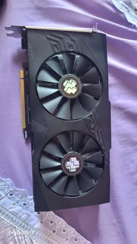 RX590 marca mougol toda boa