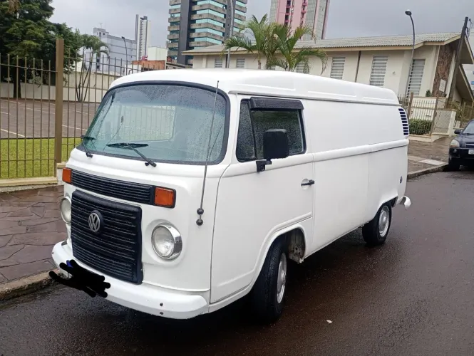 Volkswagen Kombi Furgão 1.4 MI Total Flex 8V 2010