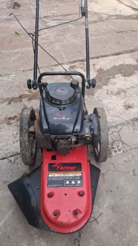 Máquina de Cortar Grama Gasolina
