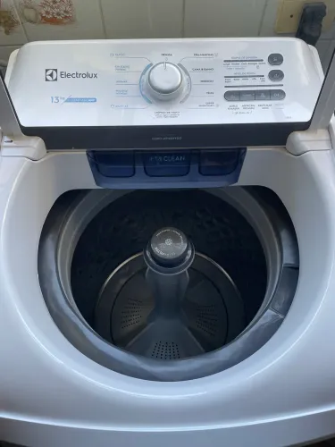 Máquina de Lavar Electrolux 13kg Essential Care - Excelente Estado