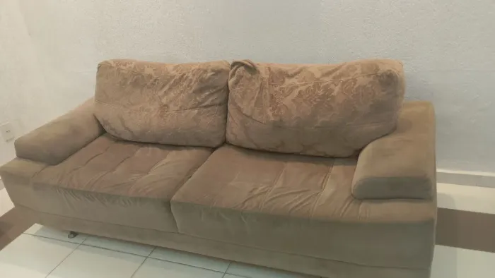 Sofá 4 lugares estrutura excelente