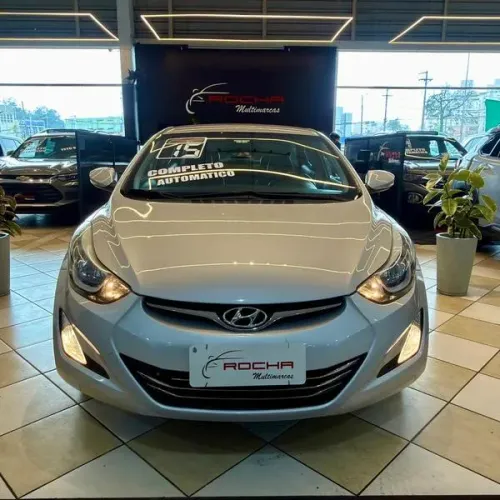 Hyundai Elantra GLS 2.0 16V Aut. 2015