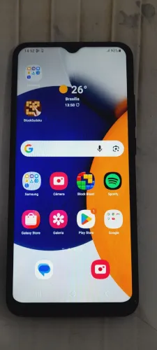 Vende-se A03 tela perfeita, BATERIA 100%. Usado em estado de novo, não tem arranhão nada.