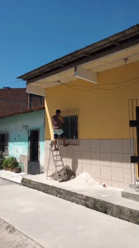 Aluguel de uma casa com dois quartos um Banheiro sala de está sala de janta Cozinha quinta