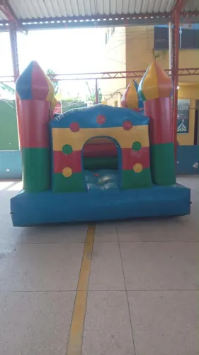 Vendo castelinho inflável
