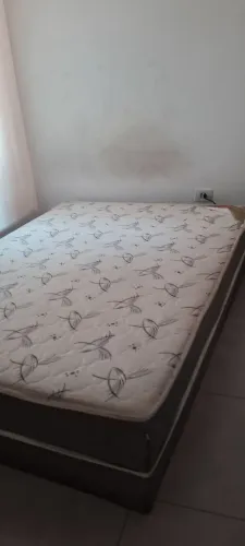 Cama box usada