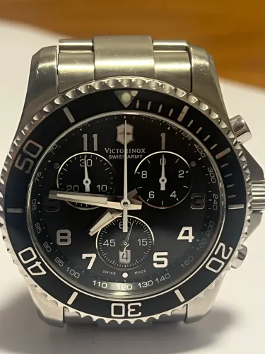 Relógio VictorInox Maverick Cronógrafo.