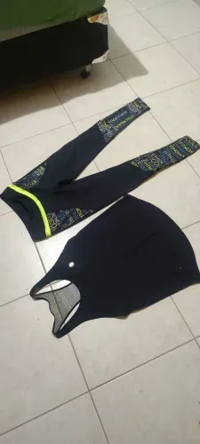 Conjunto fitnes de marca
