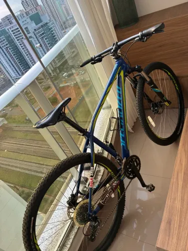 Bicicleta specializd rockhopper