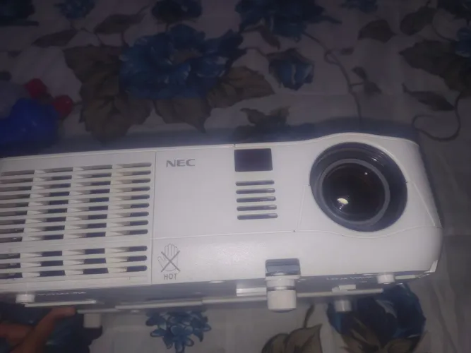 PROJETOR NEC V260R HDMI